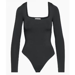 Babaton Contour Squareneck  Longsleeve Bodysuit